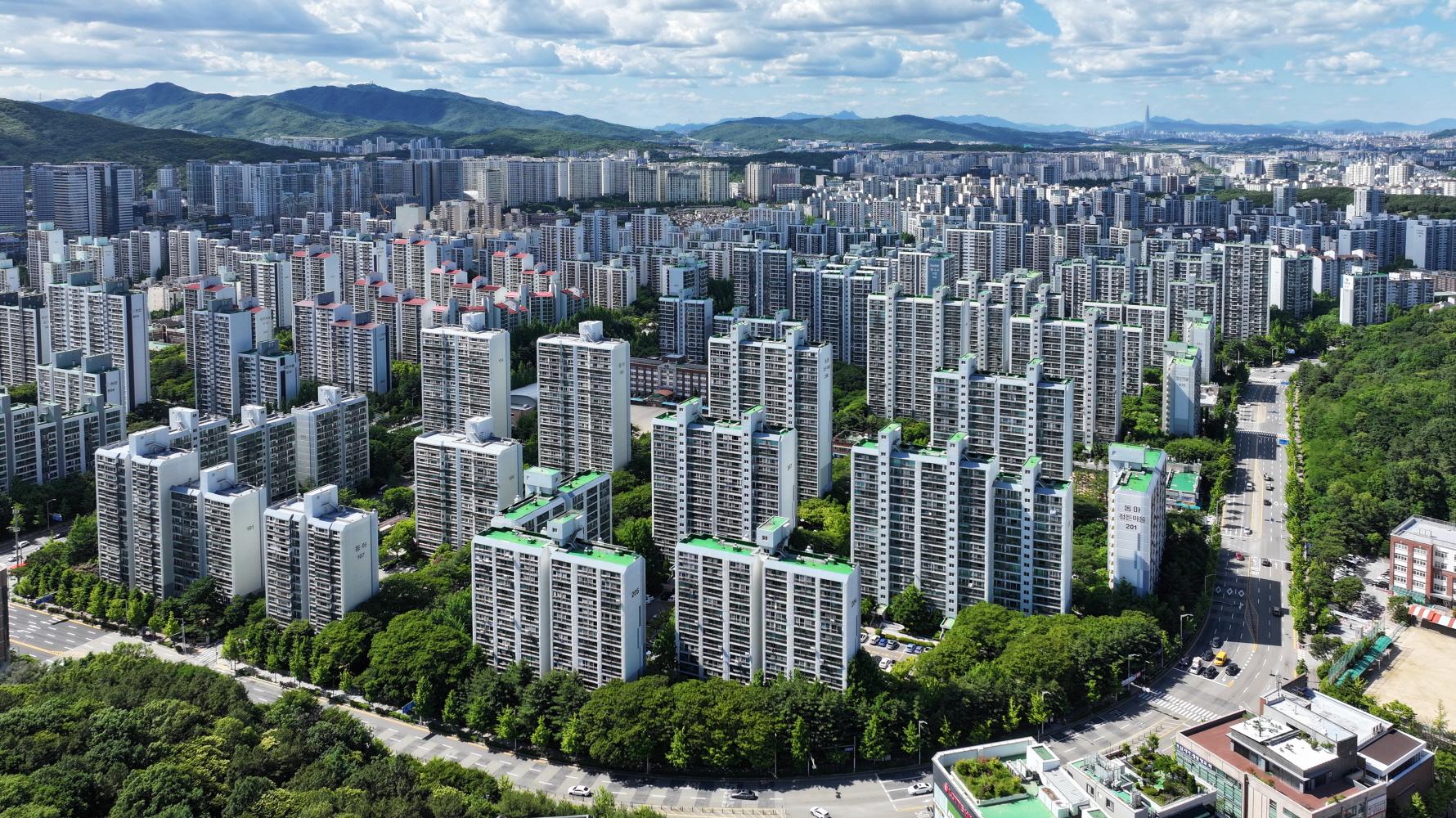 분당 정자동과 정든마을 아파트 전경